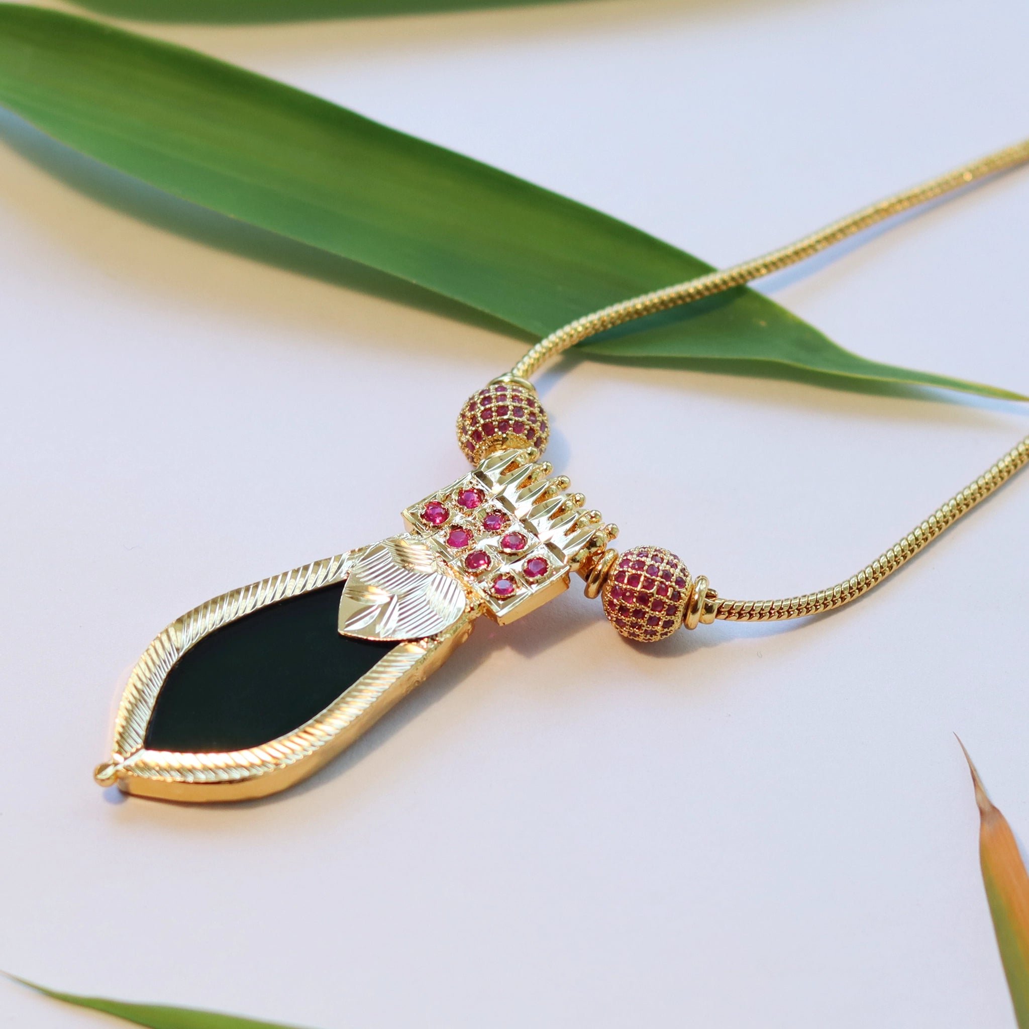 Kerala Palakka Nagapadam Green Pendant