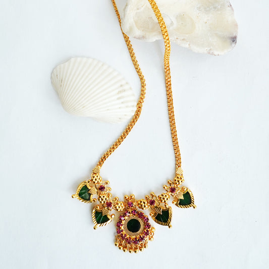 Palakka Necklace Circular-shaped Pendant with mini leaf shaped pendants