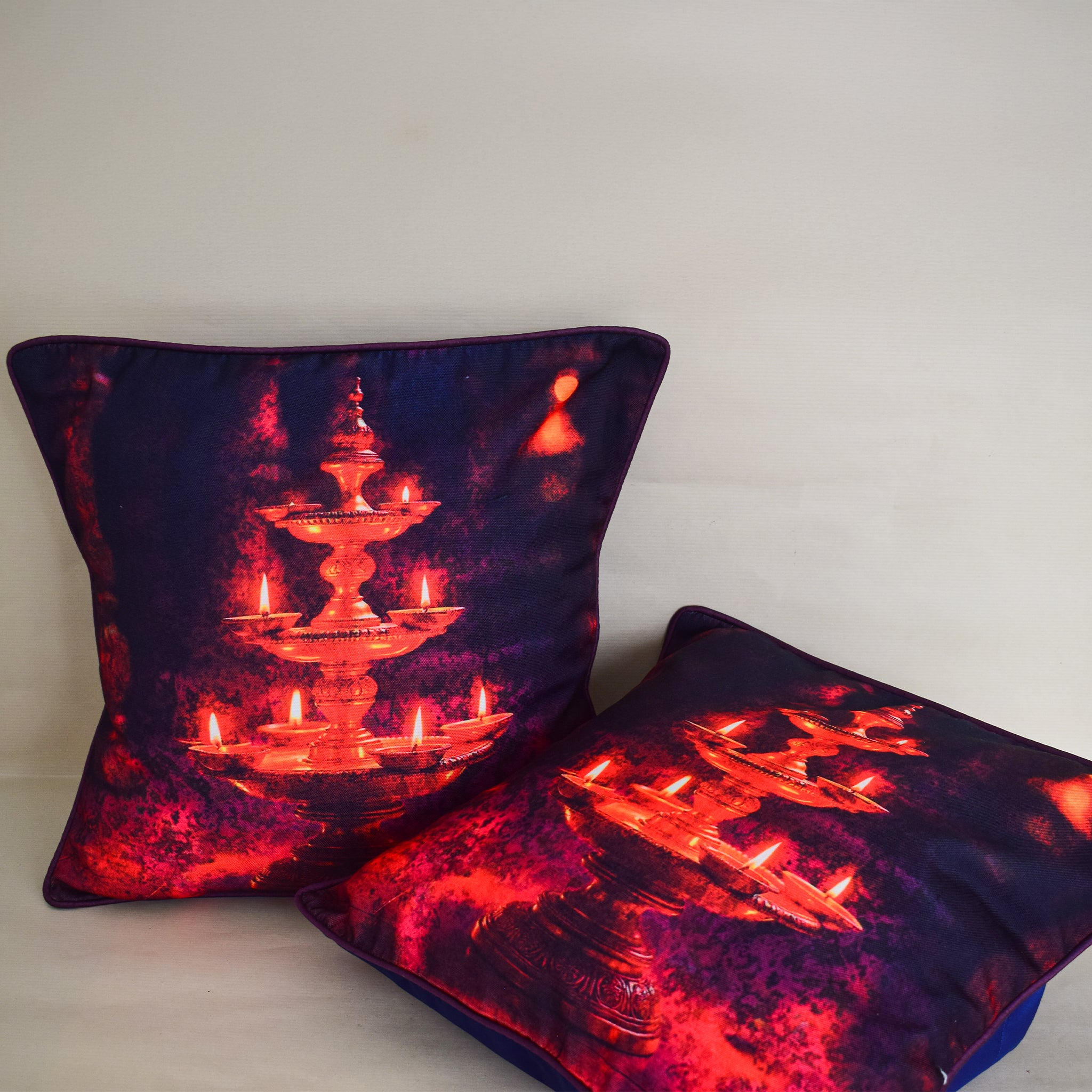 Glowing Lamp Cushion Cover