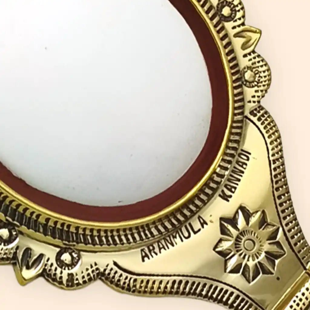 Traditional Aranmula Val Kannadi - Culturati
