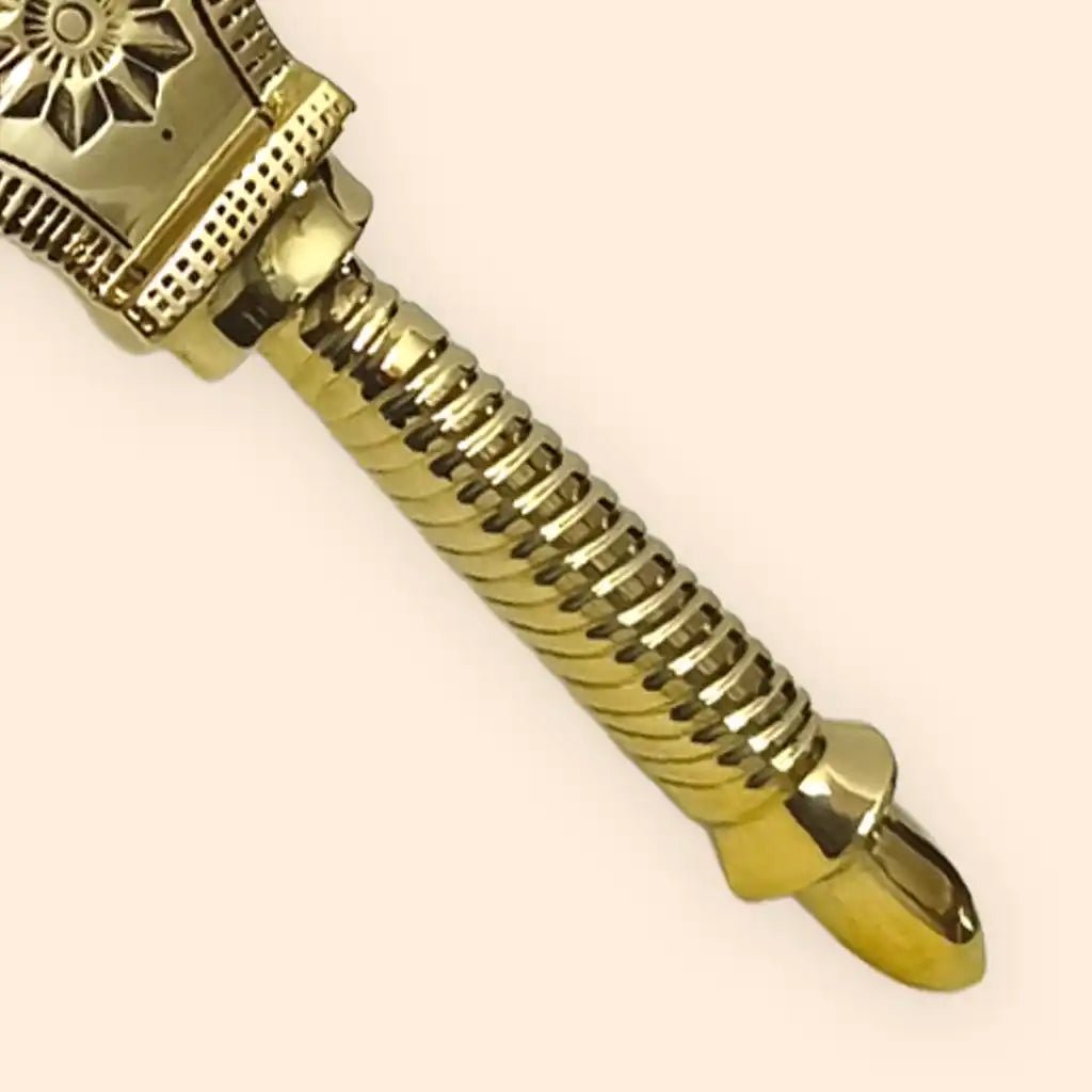 Traditional Aranmula Val Kannadi - Culturati