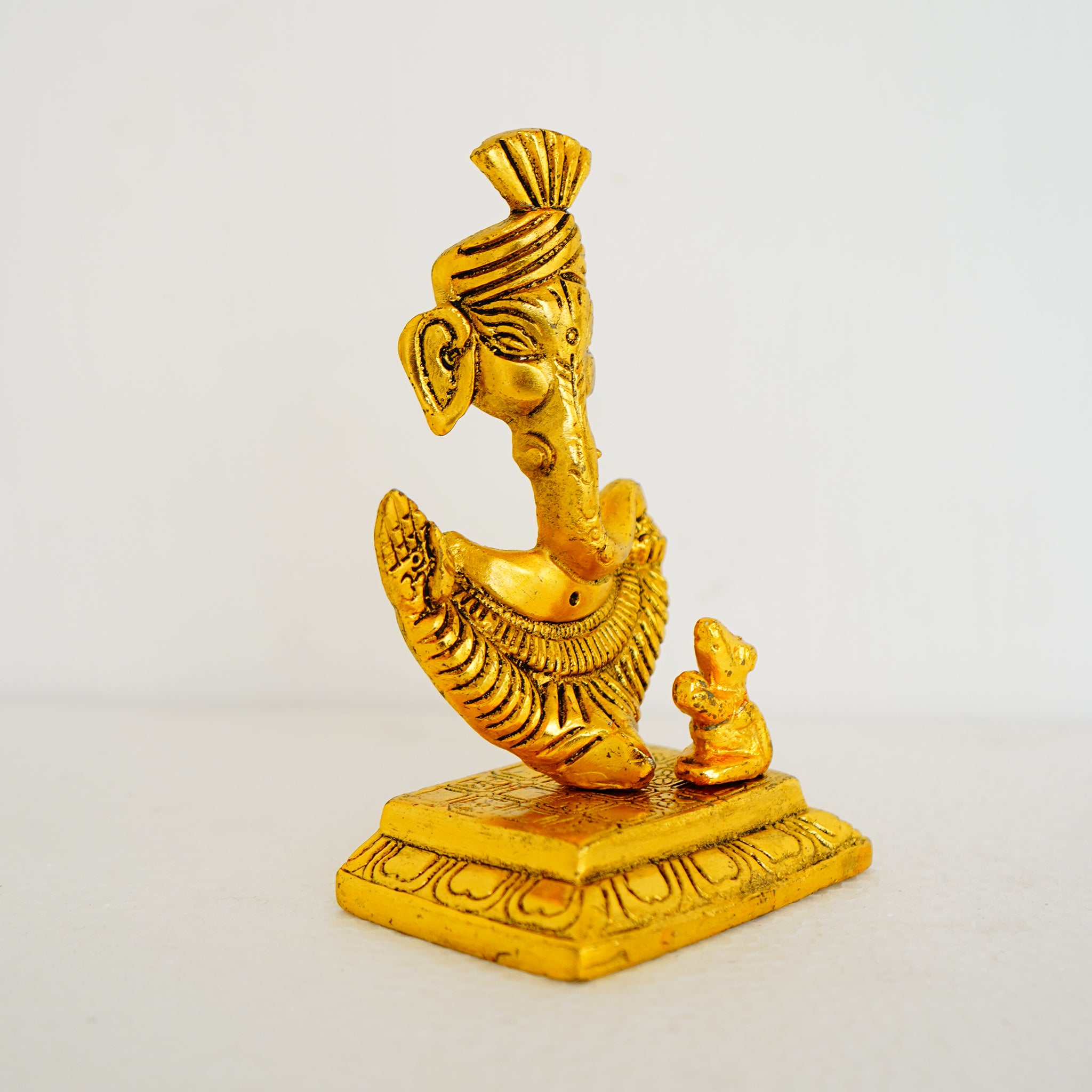 Abstract Ganesha Idol Golden Gillet Metal Decorative Statue