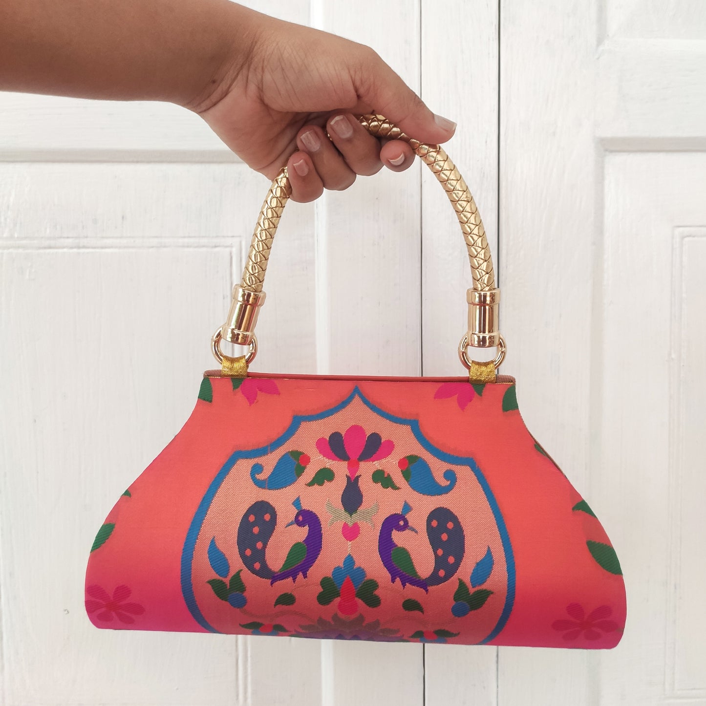 Paithani Nature's Harmony Clutch