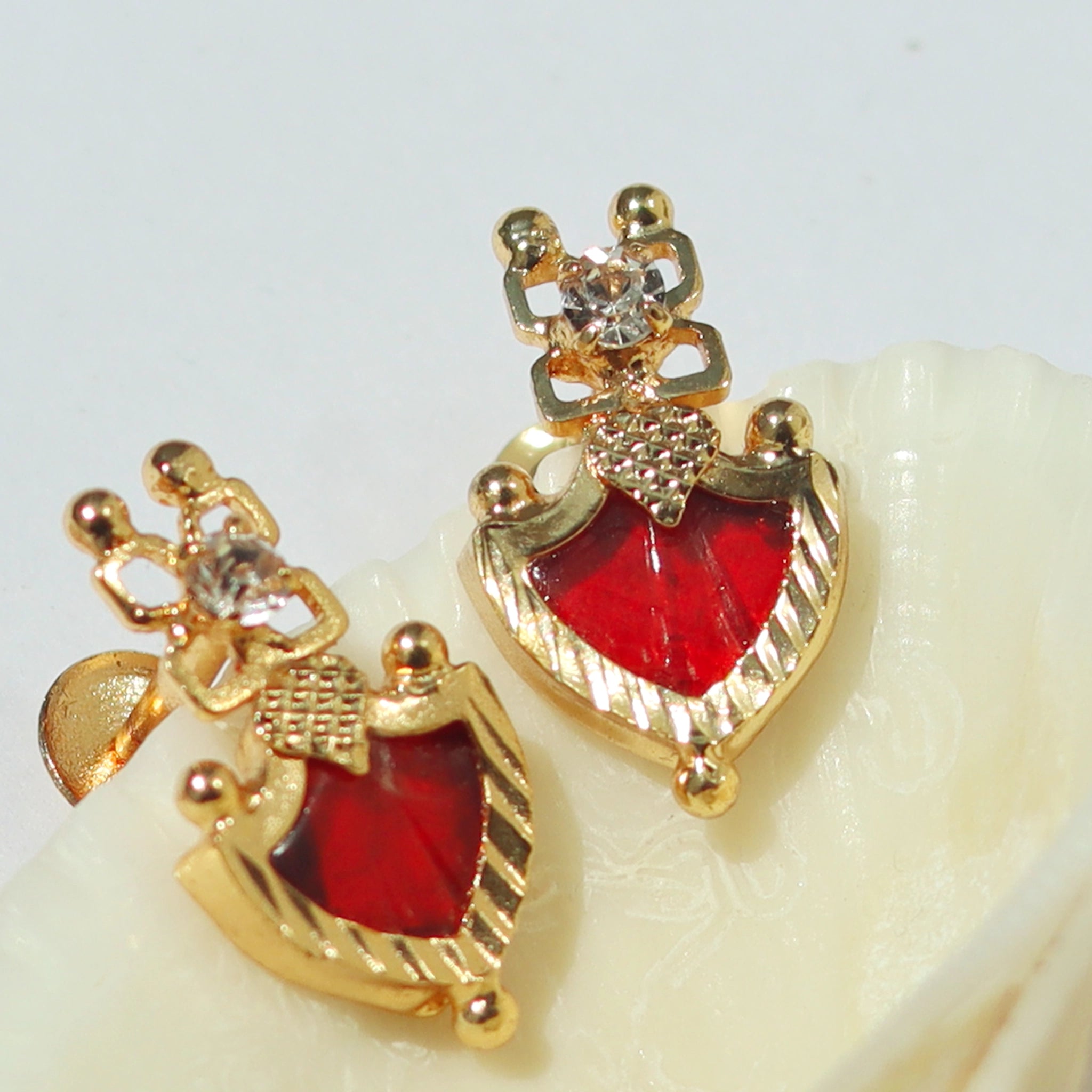 Red Palakka Earrings - Leaf Shape