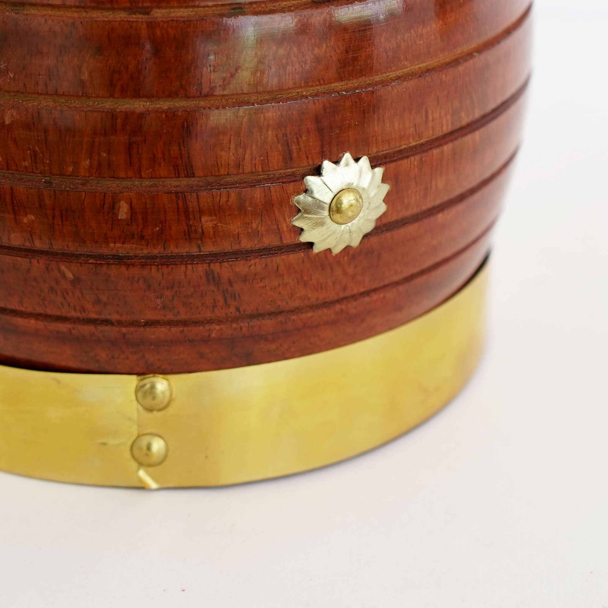 Mini Kerala Para – Traditional Wooden & Brass Storage Vessel | Kerala Heritage Decor