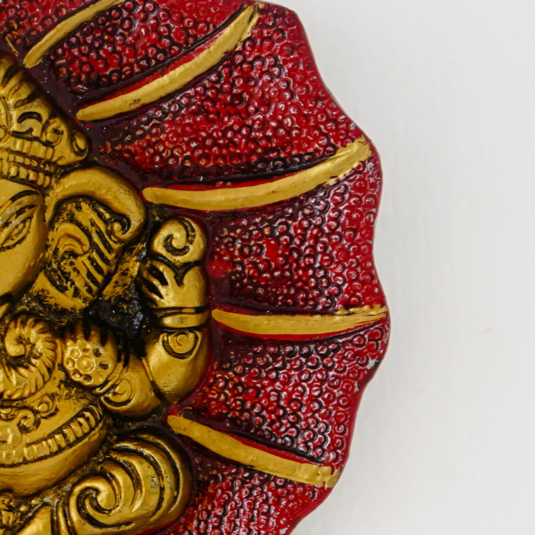 Golden Ganesha on Aasana – Medium-Size Gillet Metal Decorative Idol [Red]
