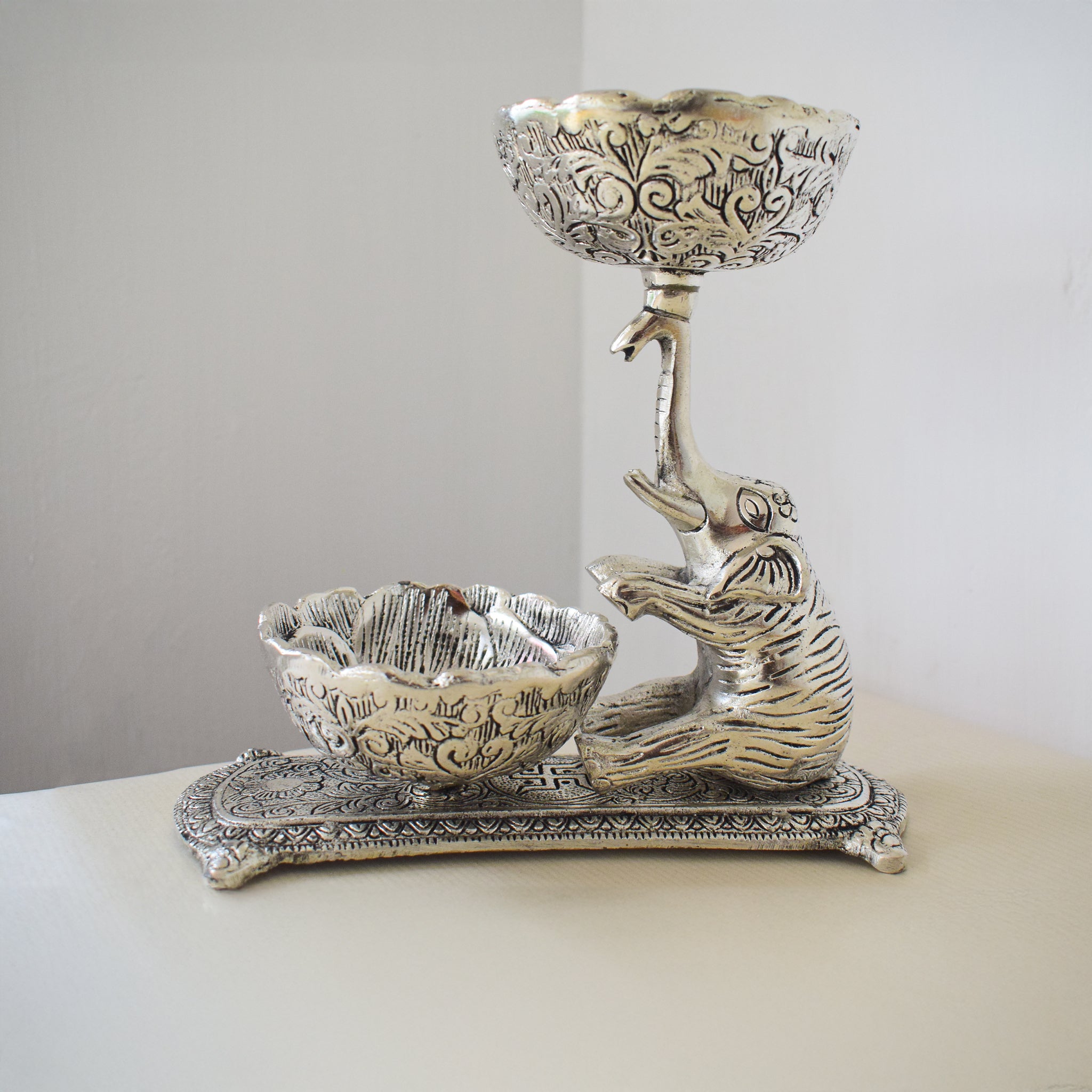 Elephant Bowl Set with Artistic Stand