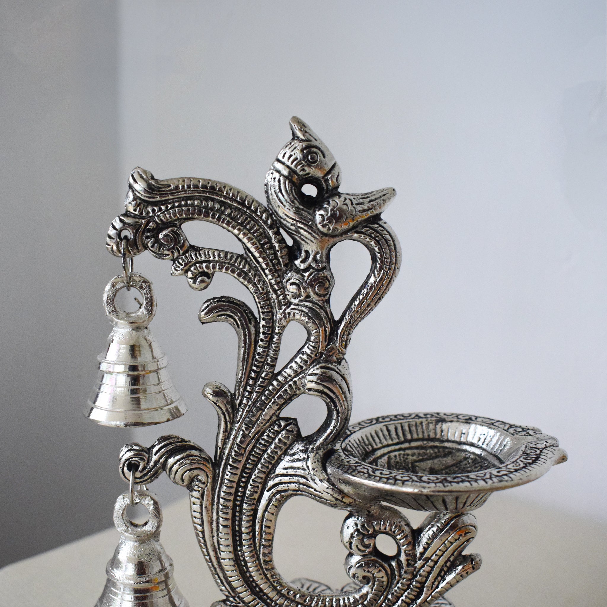 Gillet Metal-Mayura Shobha Diya