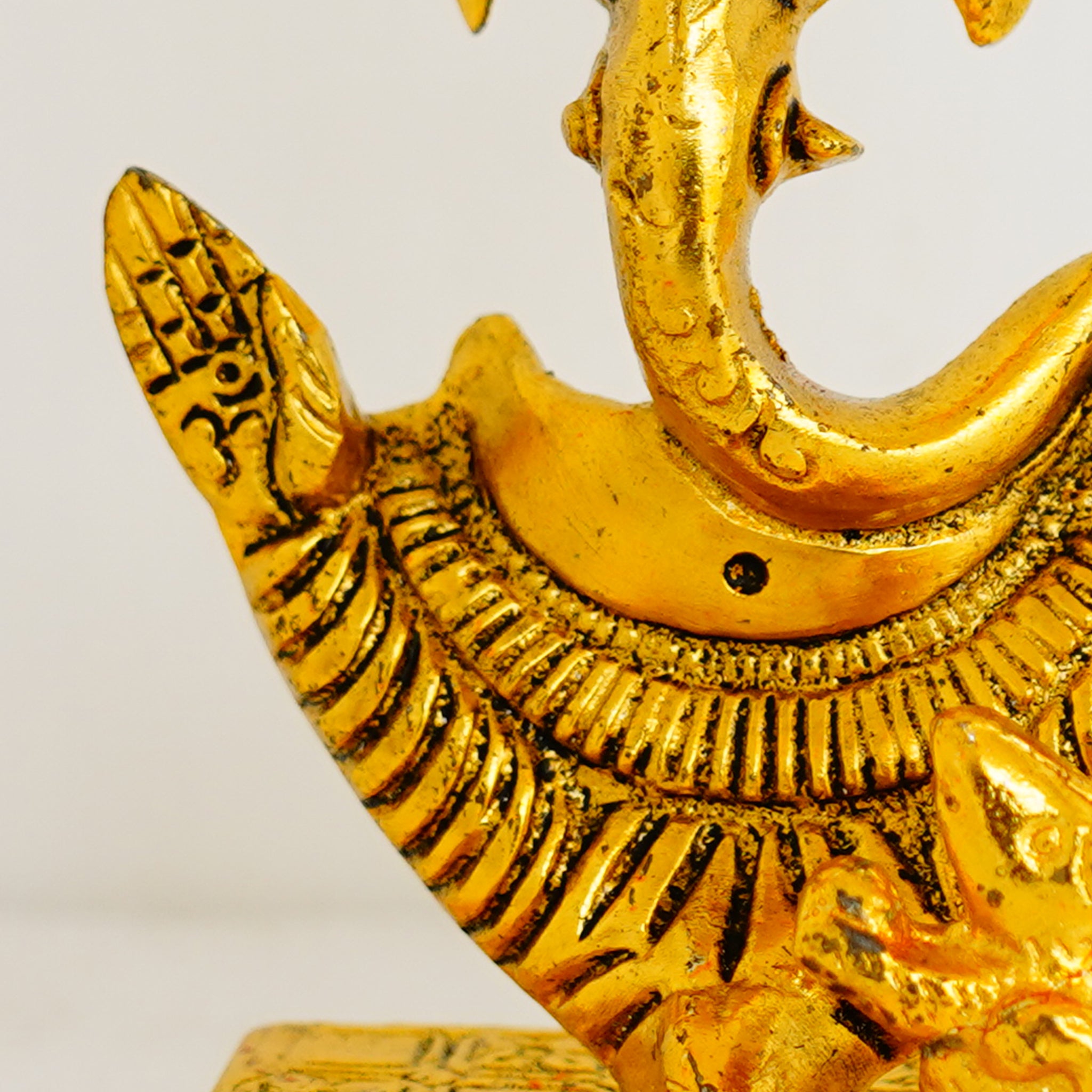 Abstract Ganesha Idol Golden Gillet Metal Decorative Statue