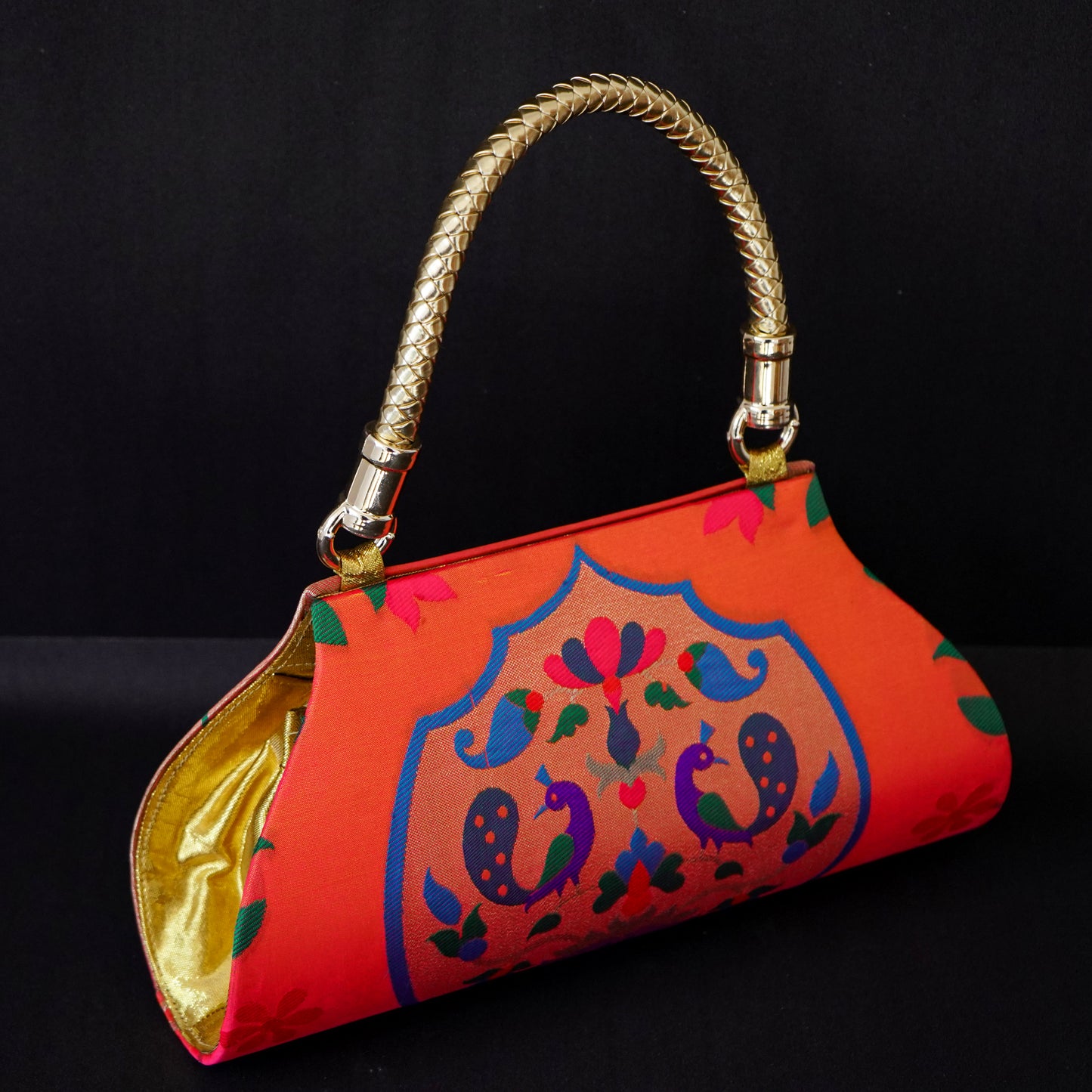 Paithani Nature's Harmony Clutch