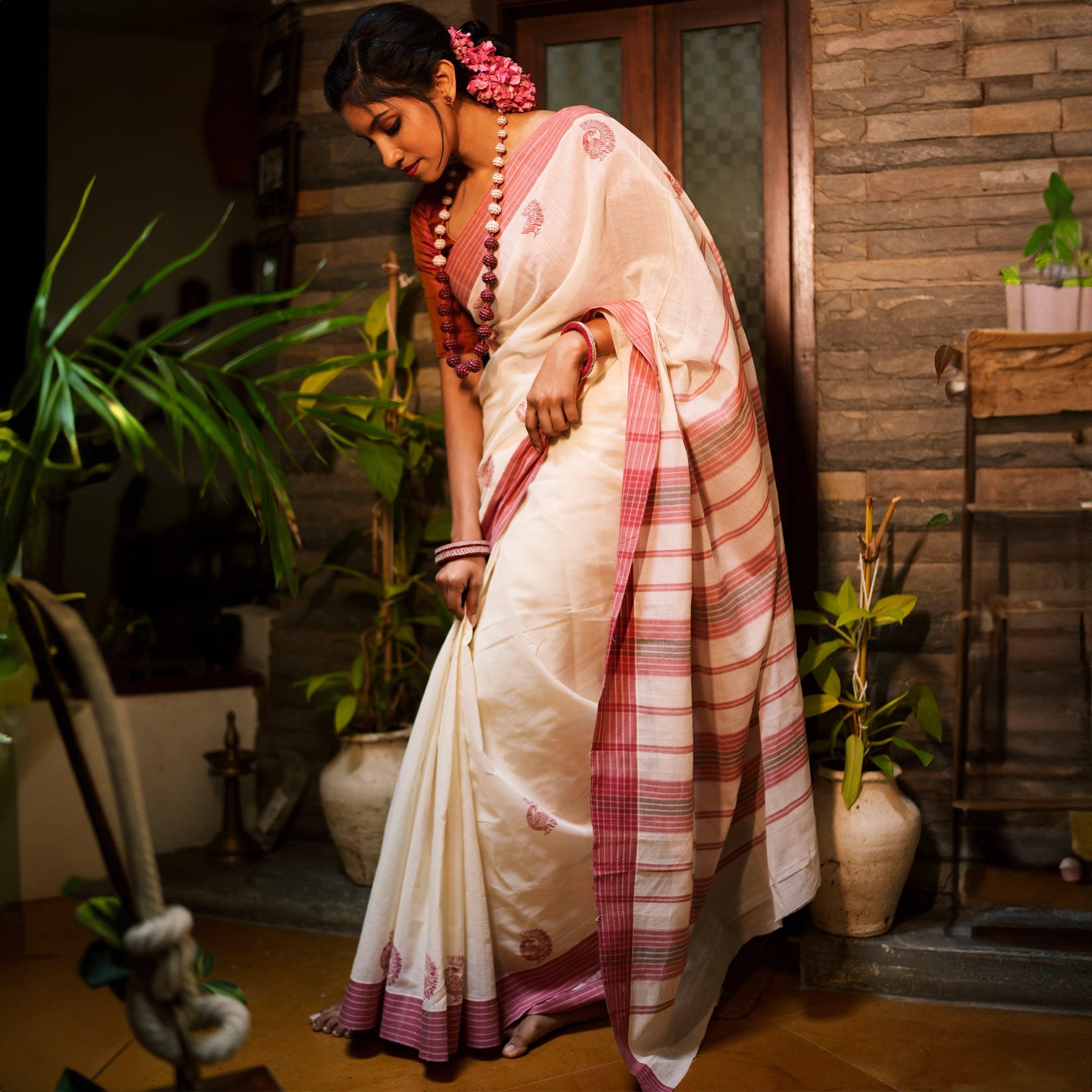 Shop Authentic Kerala Handloom Peacock Paisley Cotton Saree Online