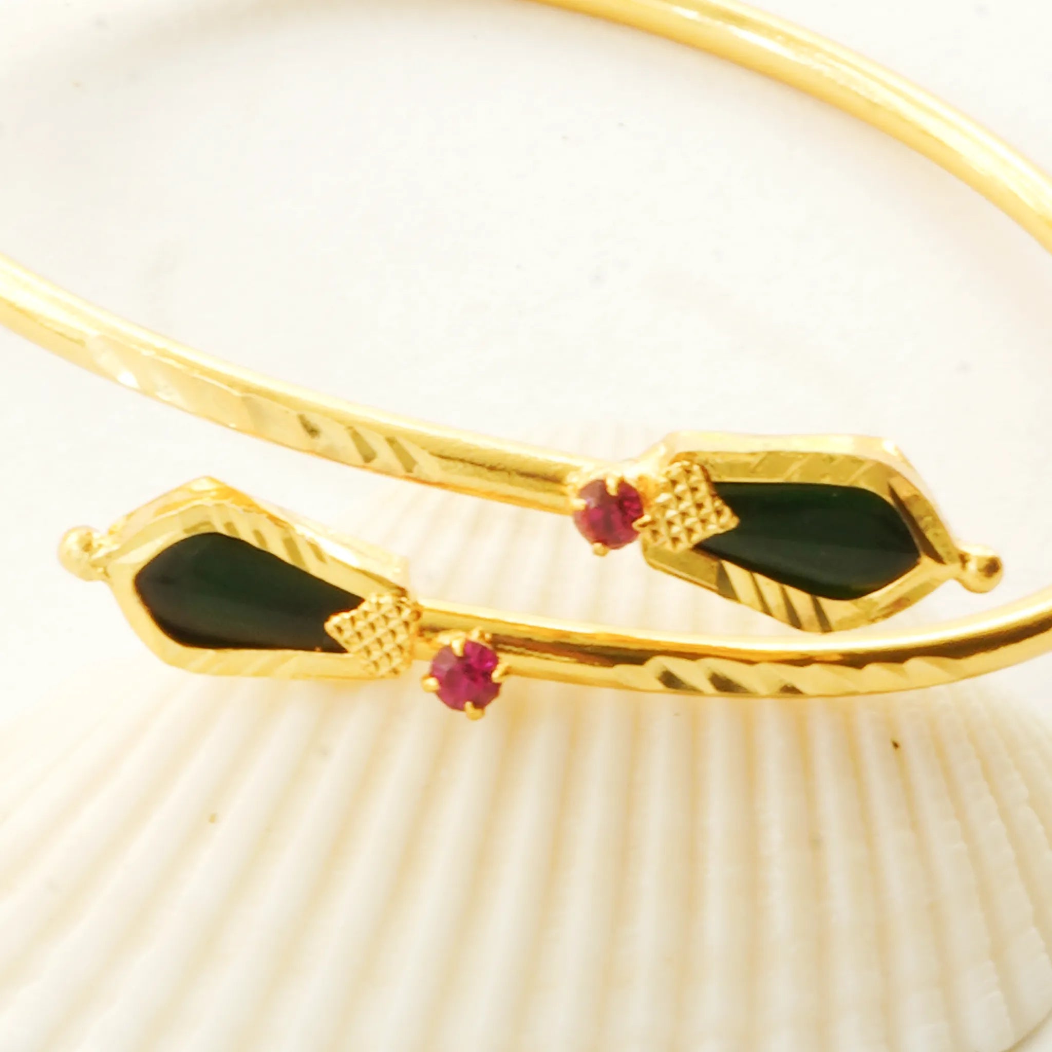 Green Nagapadam Palakka Bracelet