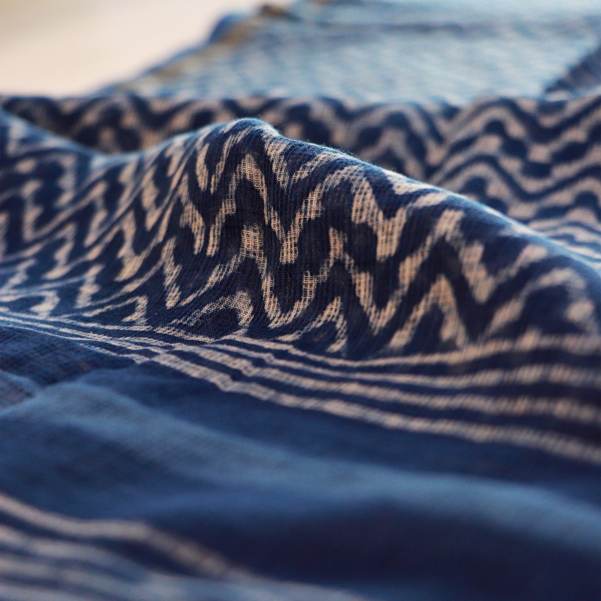 Shop Indigo Blue Kotadoria Dupatta: Zig Zag Block Print Online