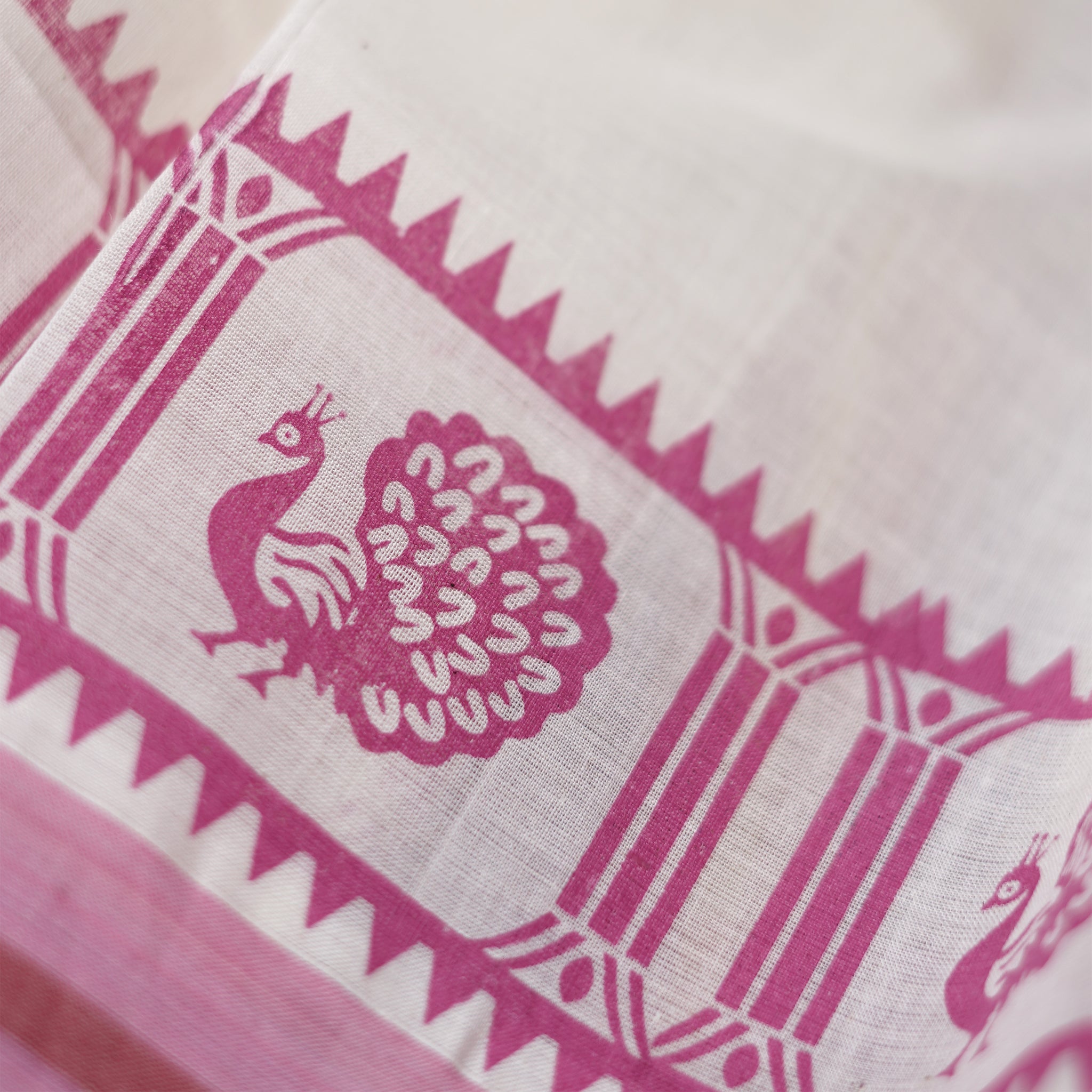 Shop Authentic Kerala Handloom Peacock Print Cotton Saree Online