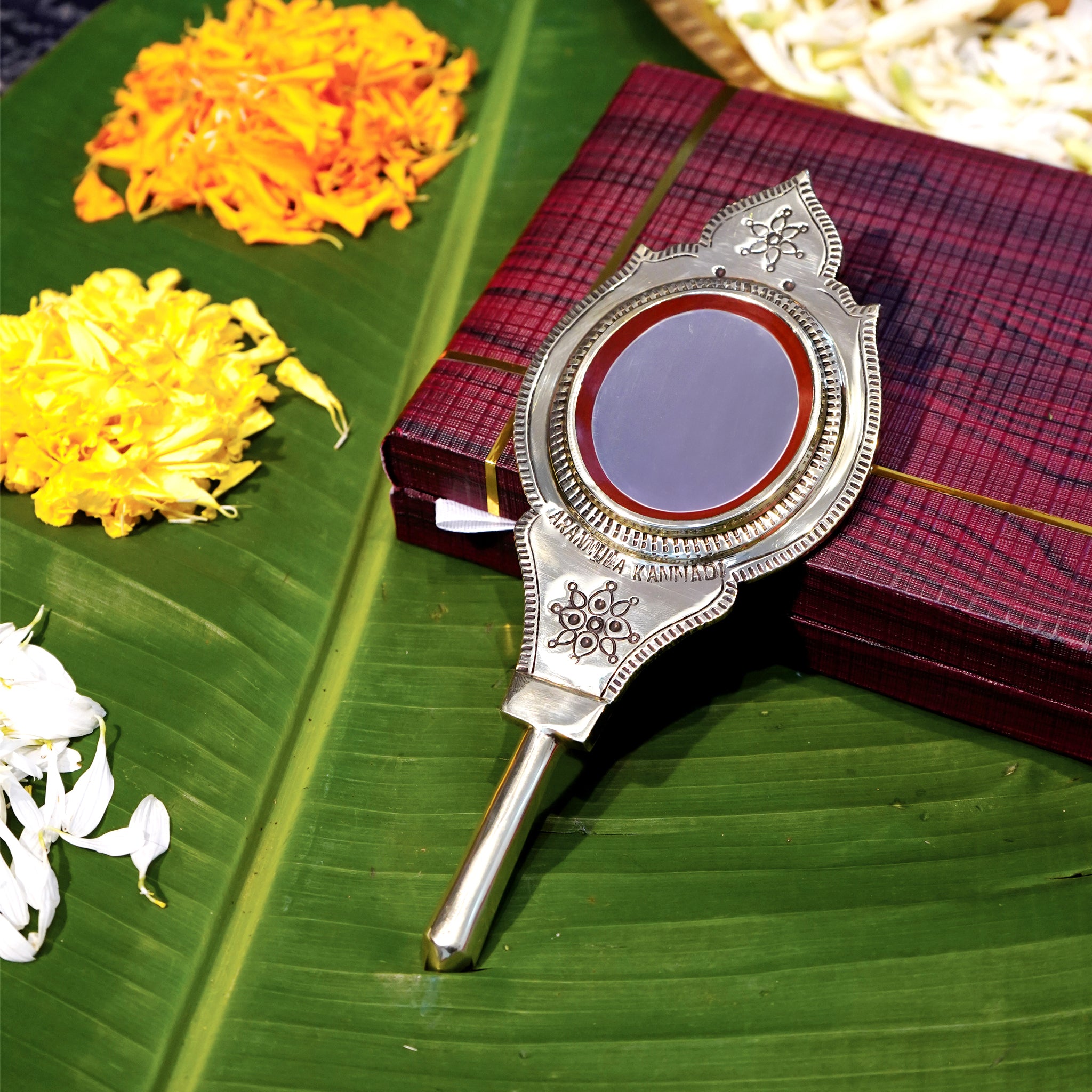 Shop Traditional Handcrafted Aranmula Valkannadi  Online