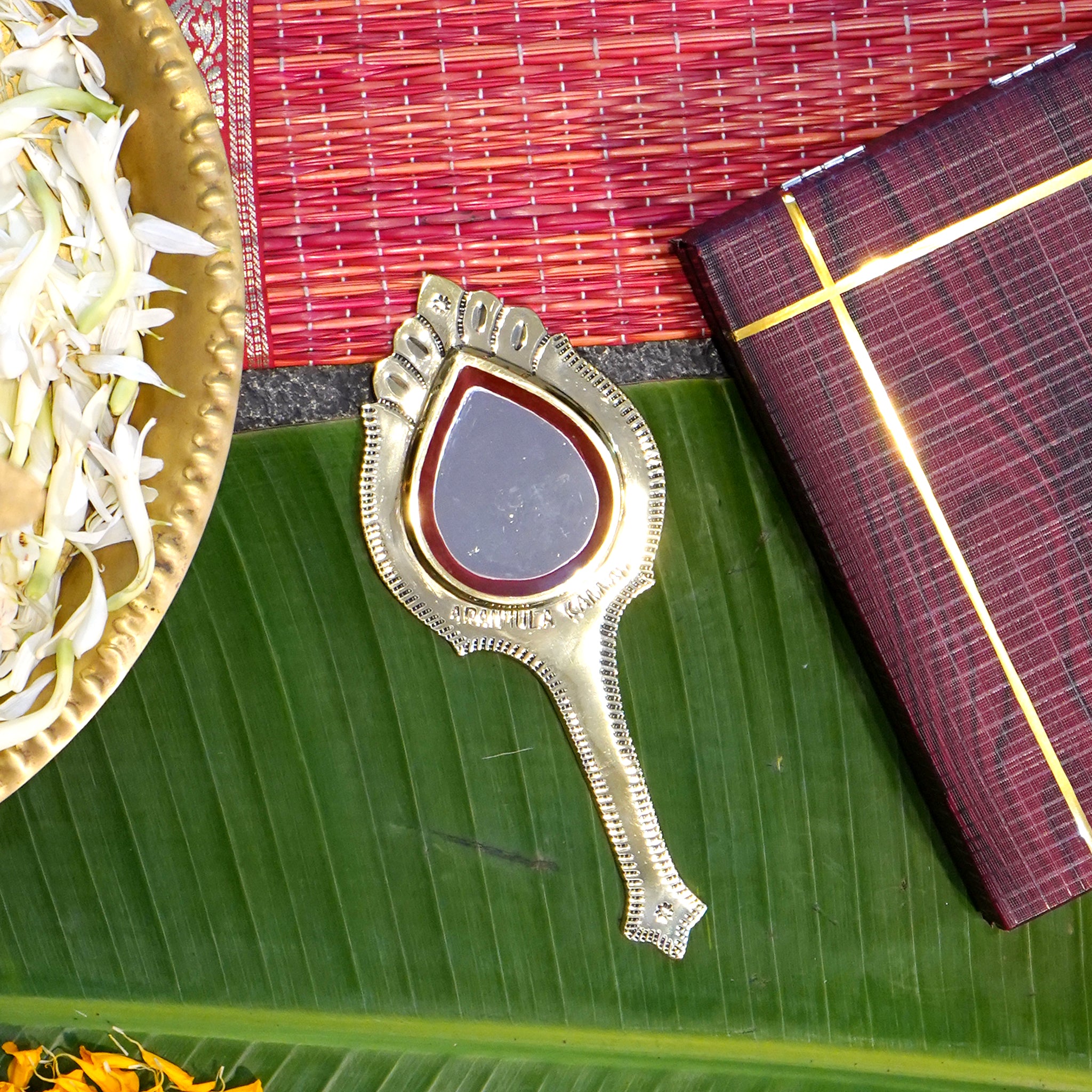 Shop Traditional Handcrafted The Aranmula Valkannadi (Drop-shaped Mirror)  Online