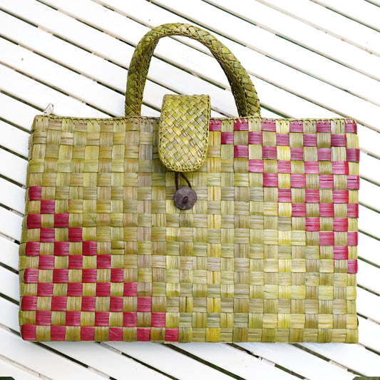 Shop Handcrafted Thazha Screw-pine Laptop Bag Online