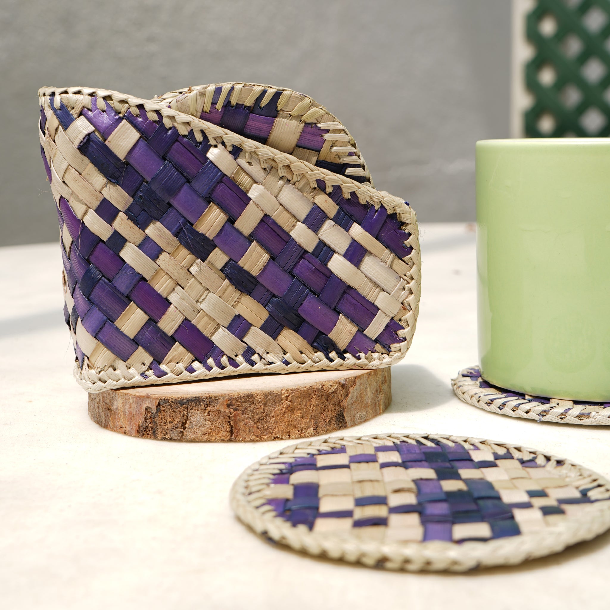 Shop Handcrafted Thazha Screw-pine Coasters Online