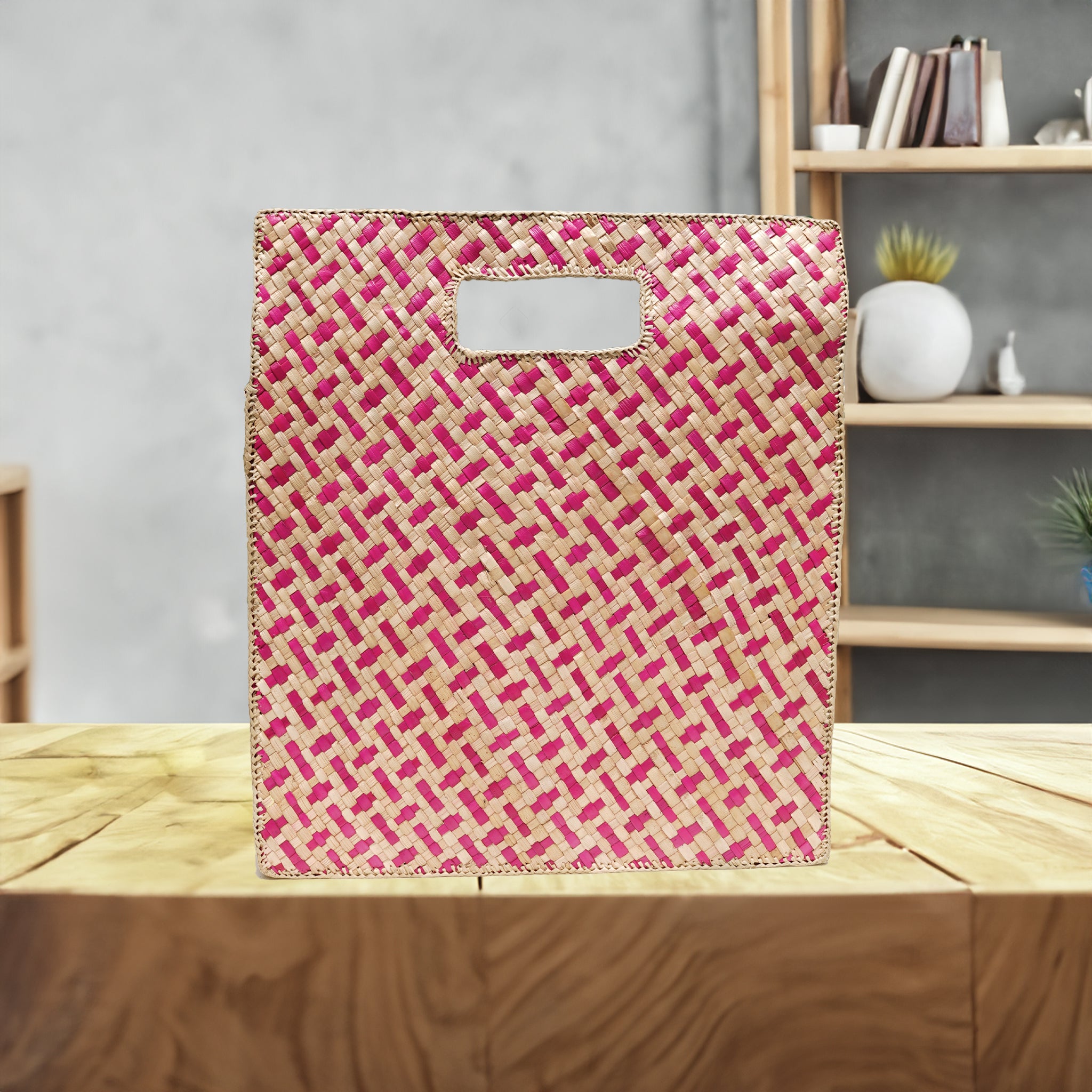 Shop Handcrafted Thazha Screw-pine Handbag Online