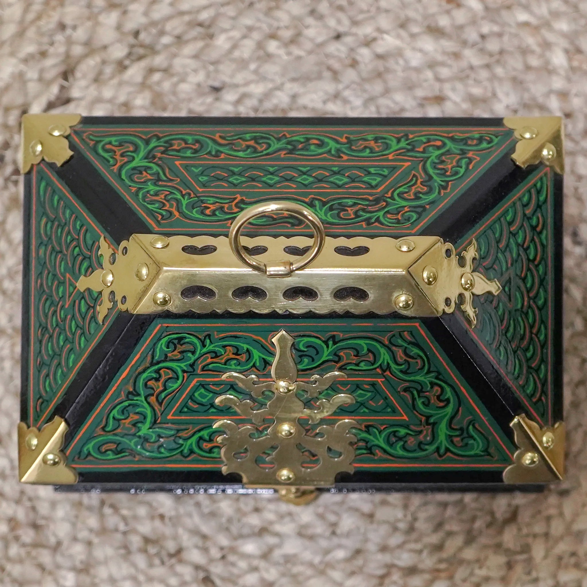 Green Nettoor Petti with Mural Painting and Brass Accents Traditional jewelry Box