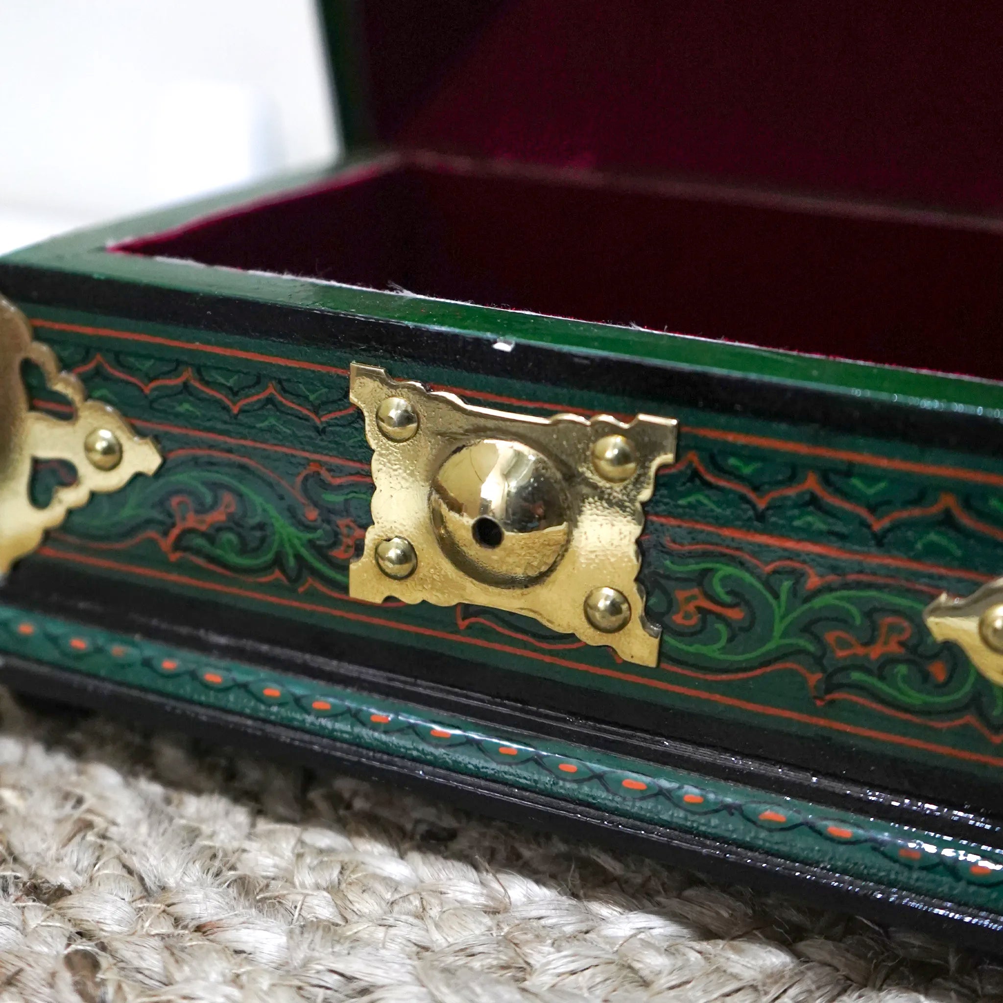 Green Nettoor Petti with Mural Painting and Brass Accents Traditional jewelry Box