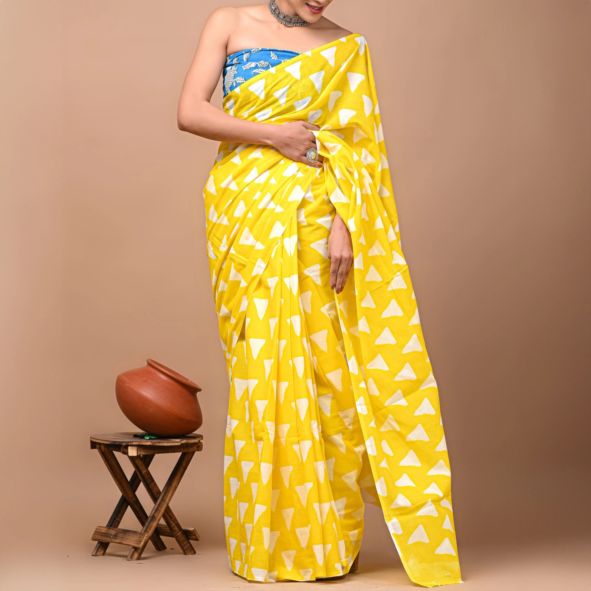 Mulmul Cotton Sarees- Yellow- Triangular Patterns