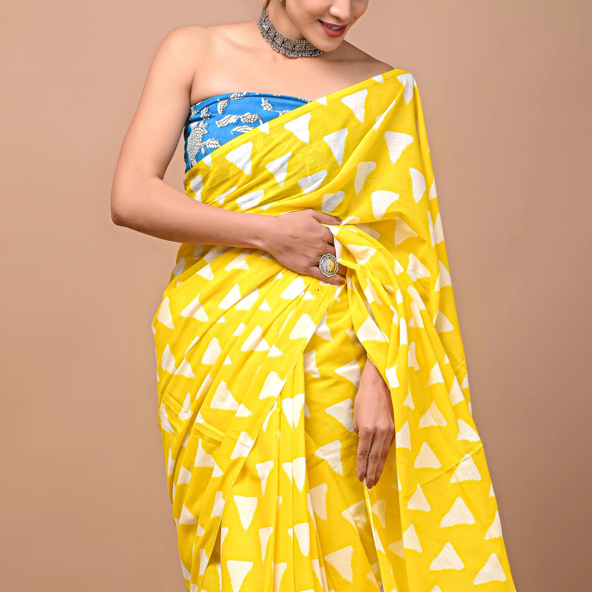 Mulmul Cotton Sarees- Yellow- Triangular Patterns