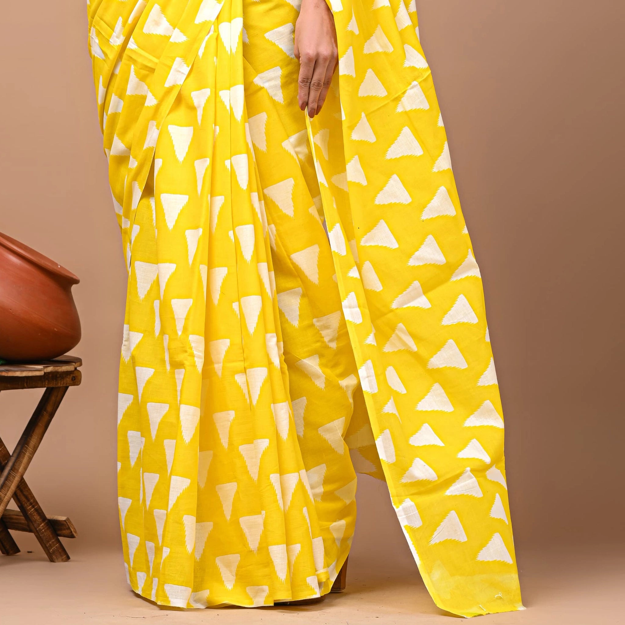 Mulmul Cotton Sarees- Yellow- Triangular Patterns