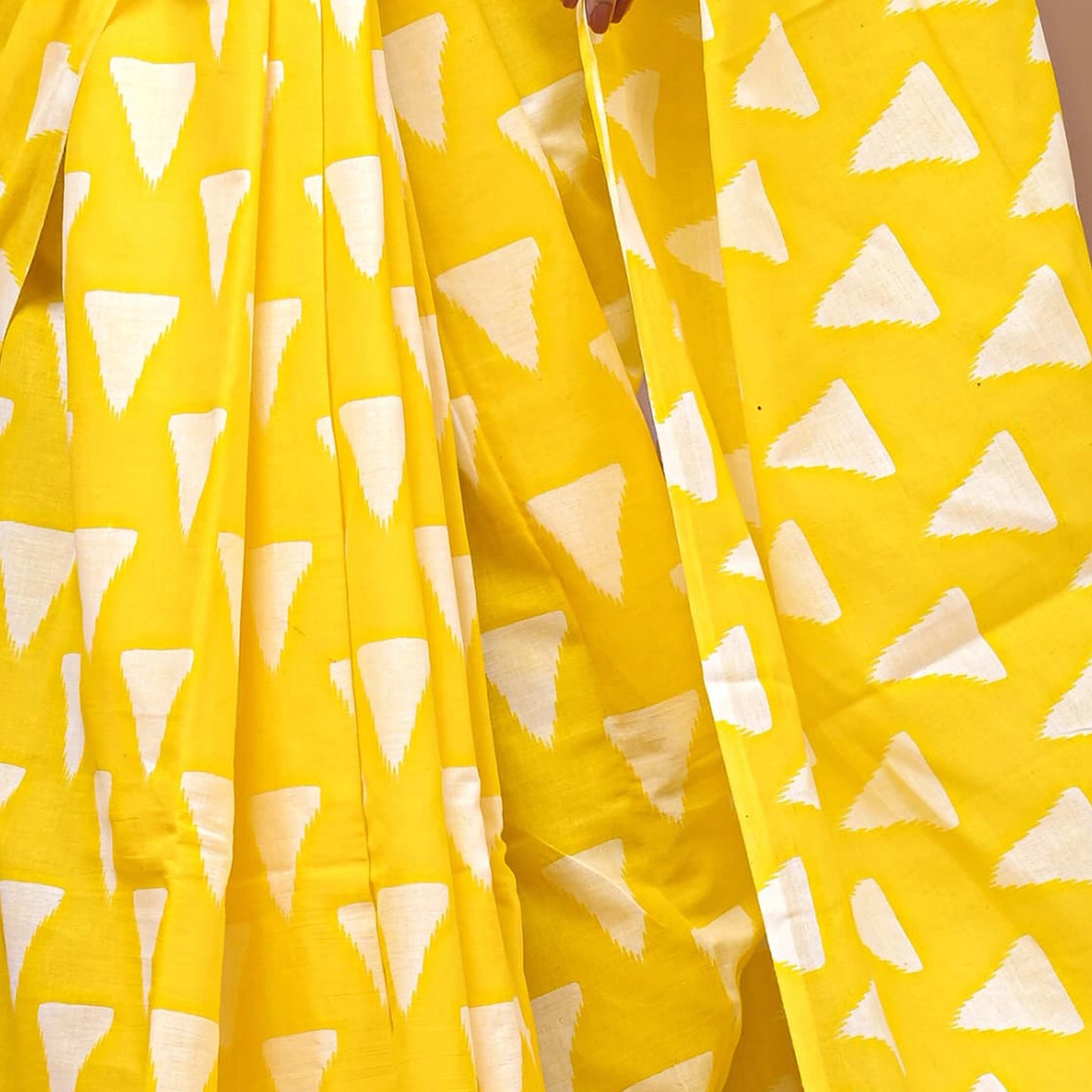 Mulmul Cotton Sarees- Yellow- Triangular Patterns