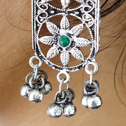 German Silver Kundan Blossom Neckpiece and Earrings