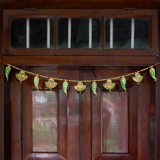 Hand Fan shaped Toran with Ganesh and Leaf