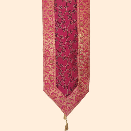 Elegant Banarasi Vine color Runner with embriodered leaf design and Golden Zari Border