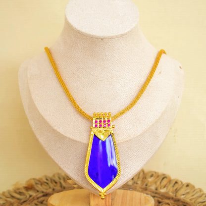 Kerala Palakka Nagapadam Blue Pendant