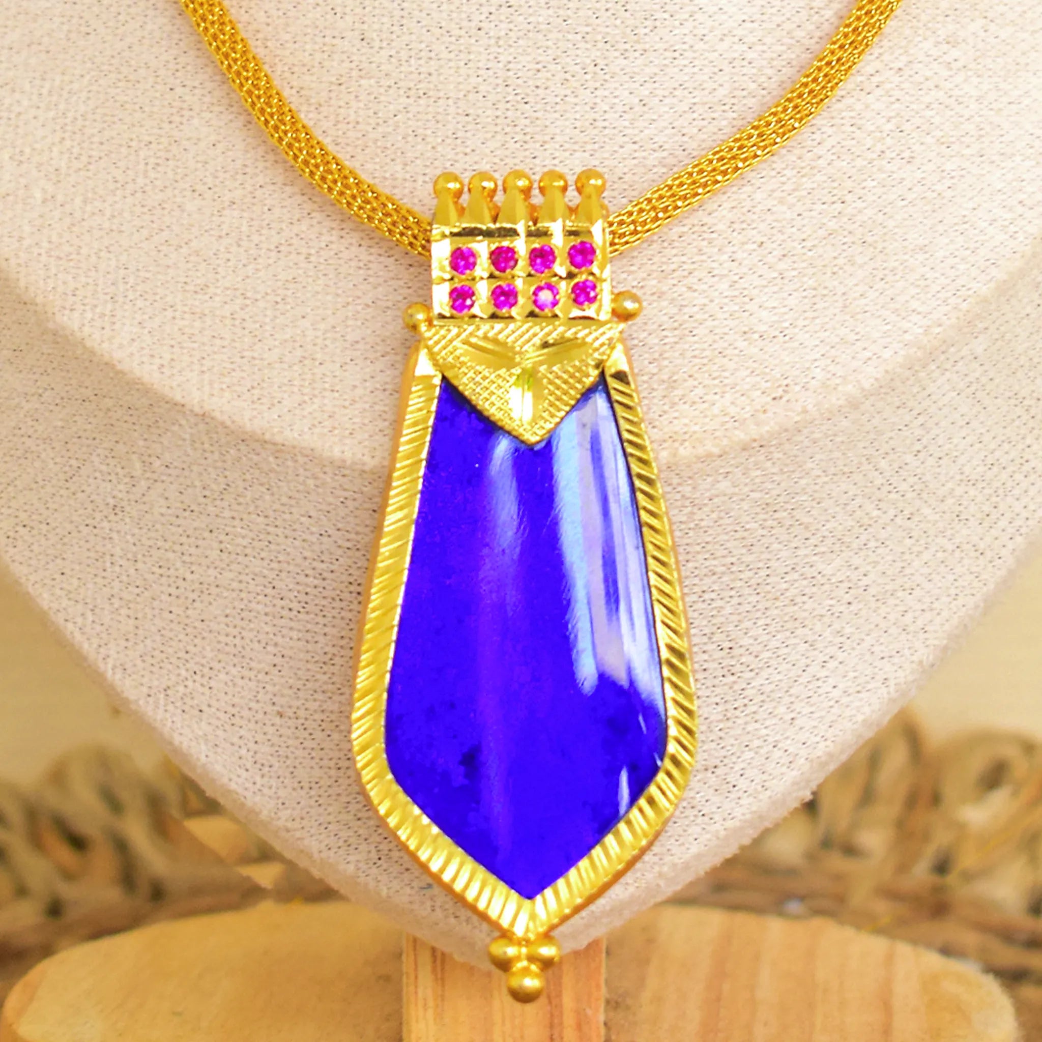 Kerala Palakka Nagapadam Blue Pendant