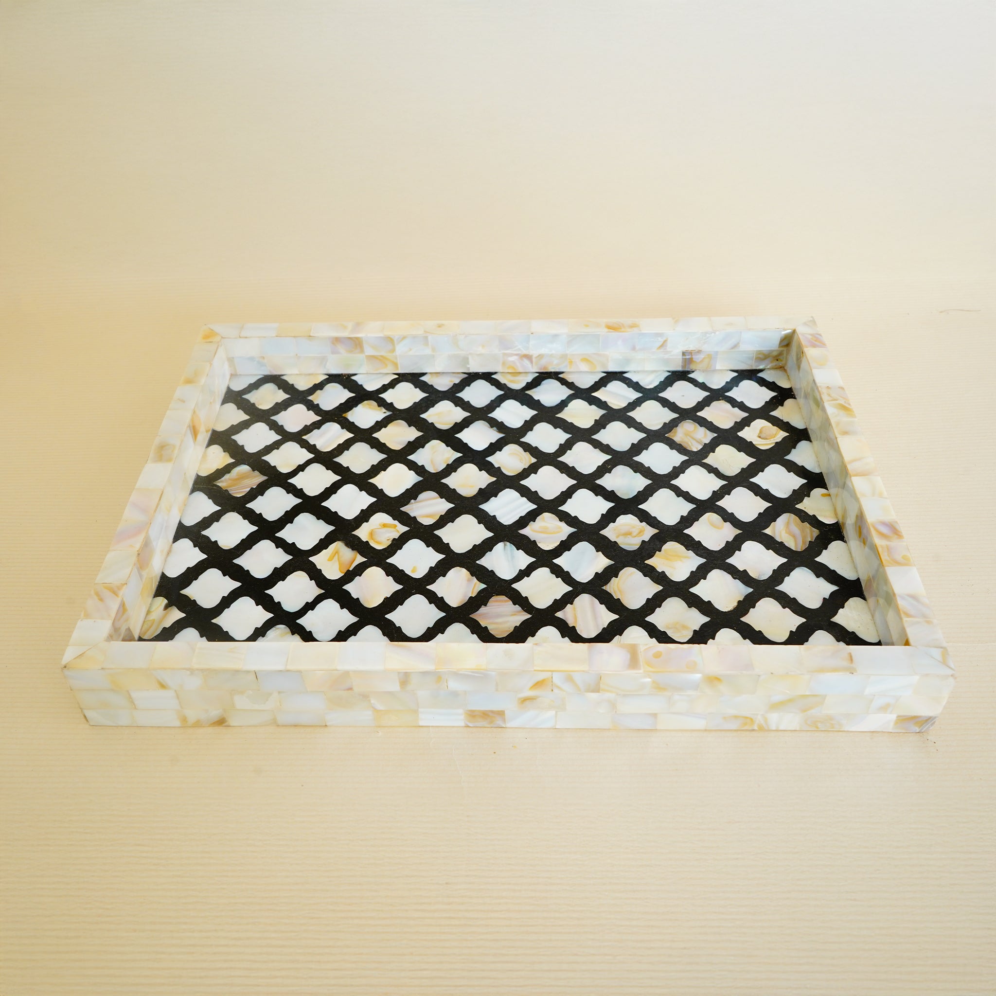 Elegant Black and White Shell Tray with Geometric Design
