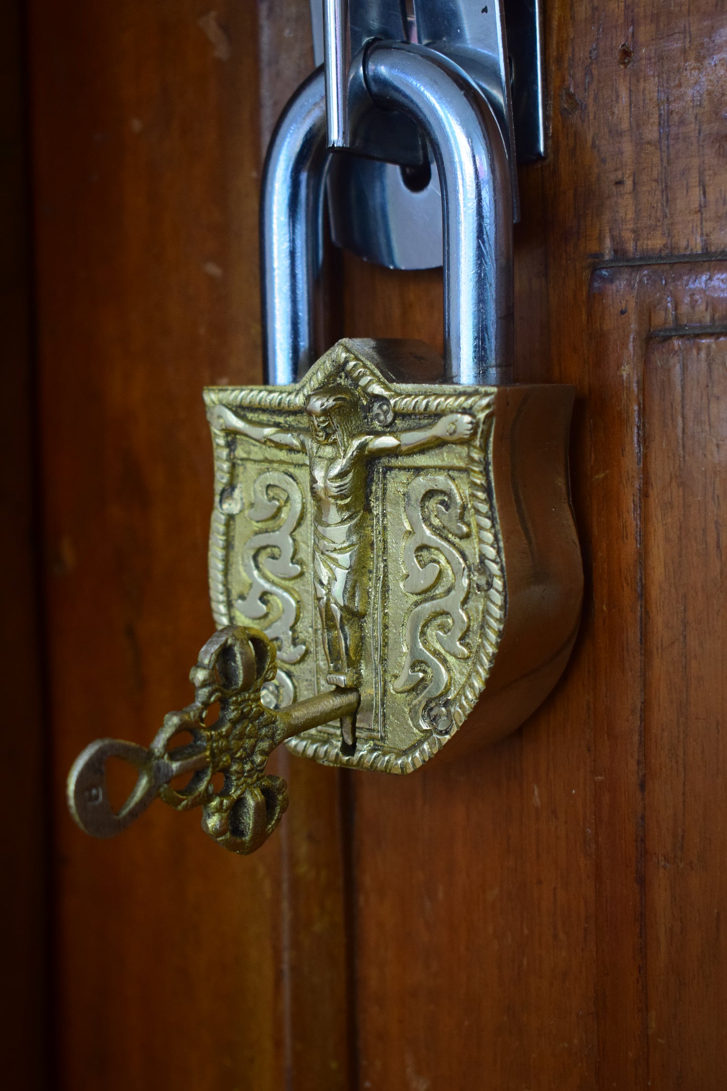 Handcrafted Aligarh Padlock-Jesus Design