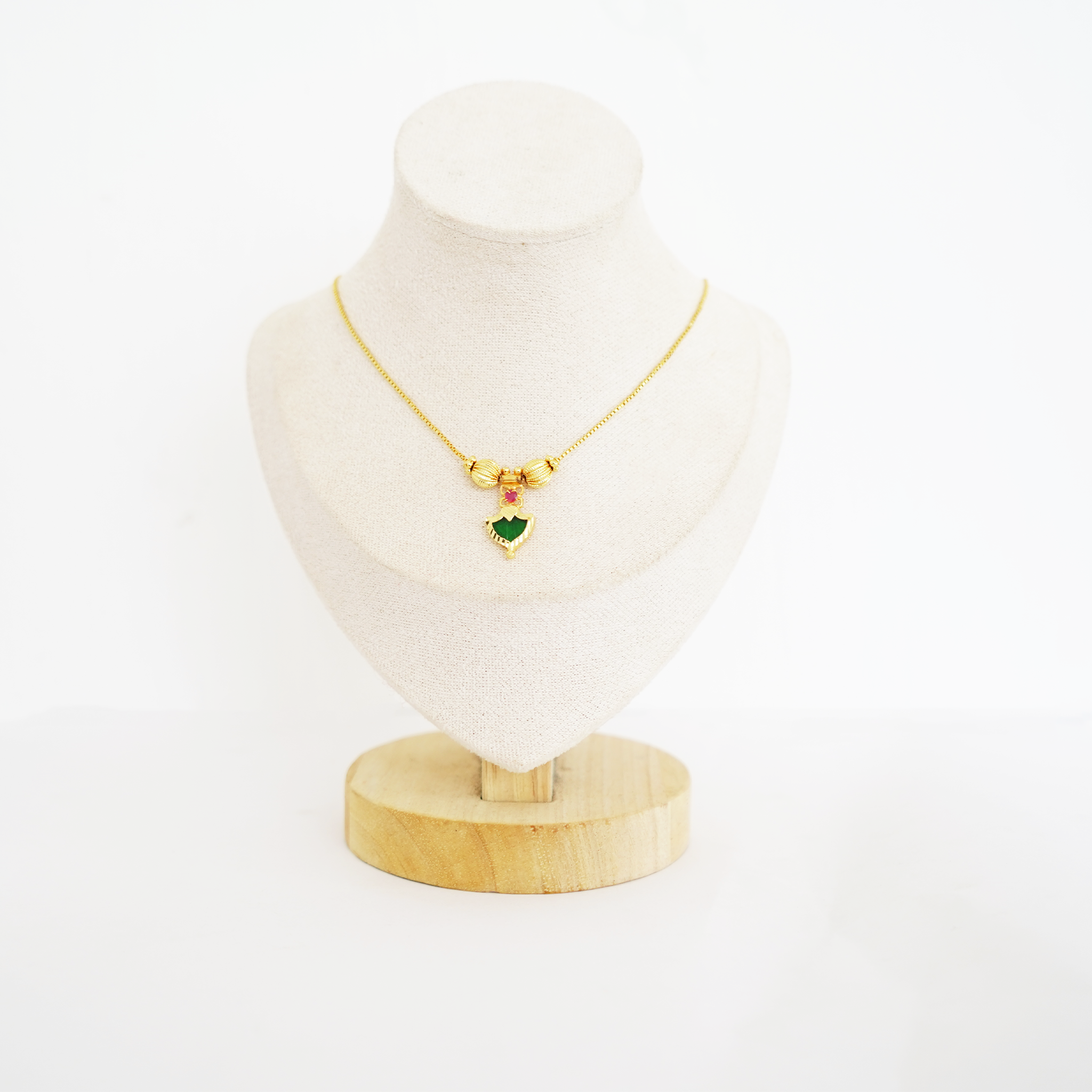 Onam Charm Mini Gift Set Palakka Necklace,Kathakali Boat Showpiece& Elephant Nettipattam