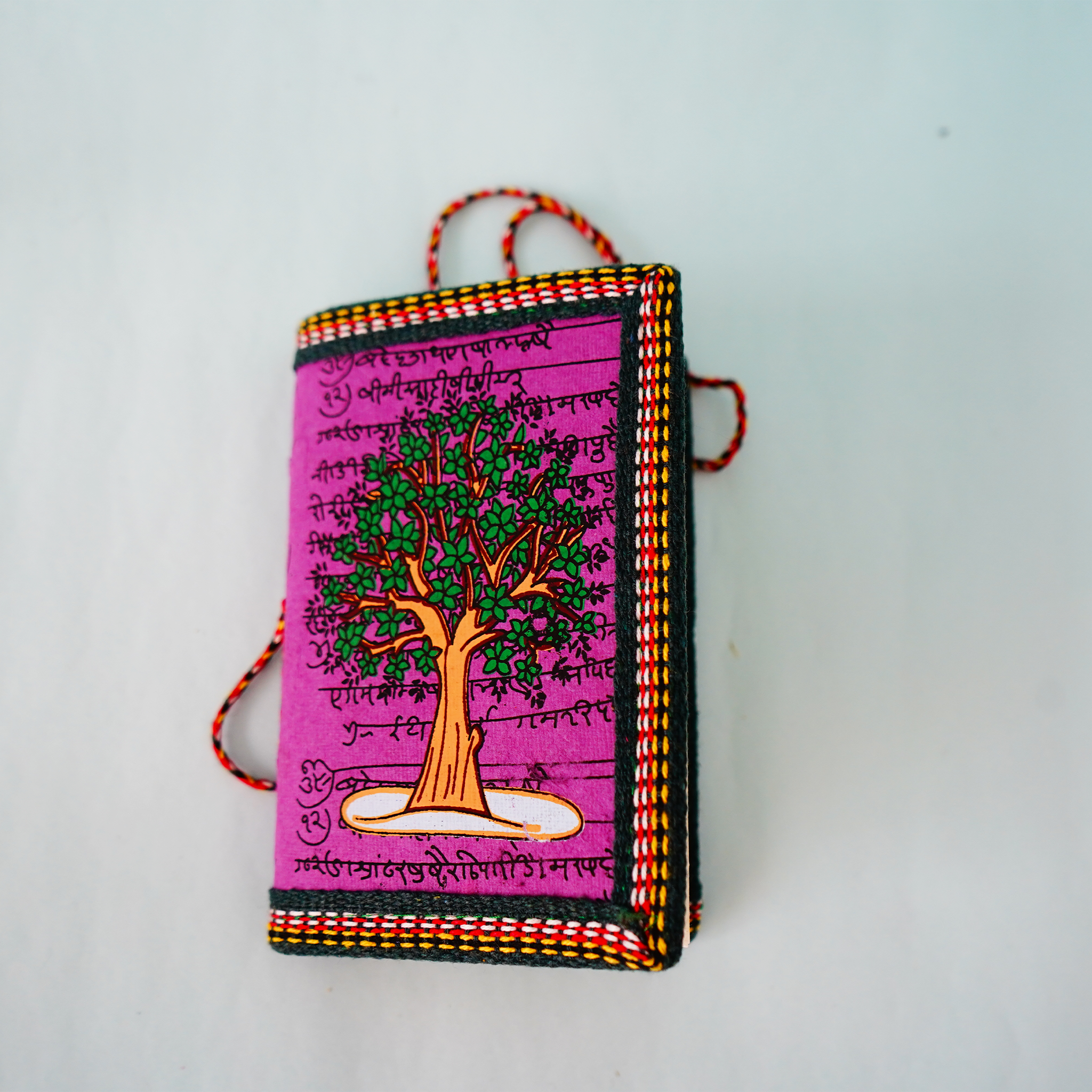 Diwali Heritage Gift Box – Wooden Peacock, Elephant Keychain,Tray , Pocket Diary